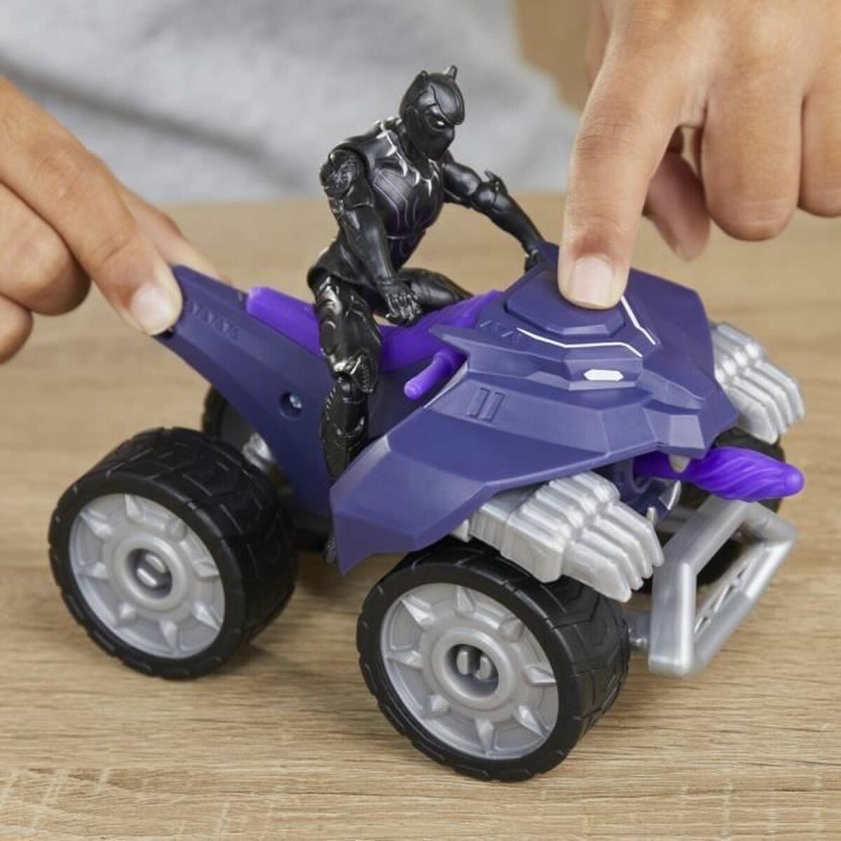 Coche Teledirigido Hasbro Black Panther (1 unidad)  Comprati.