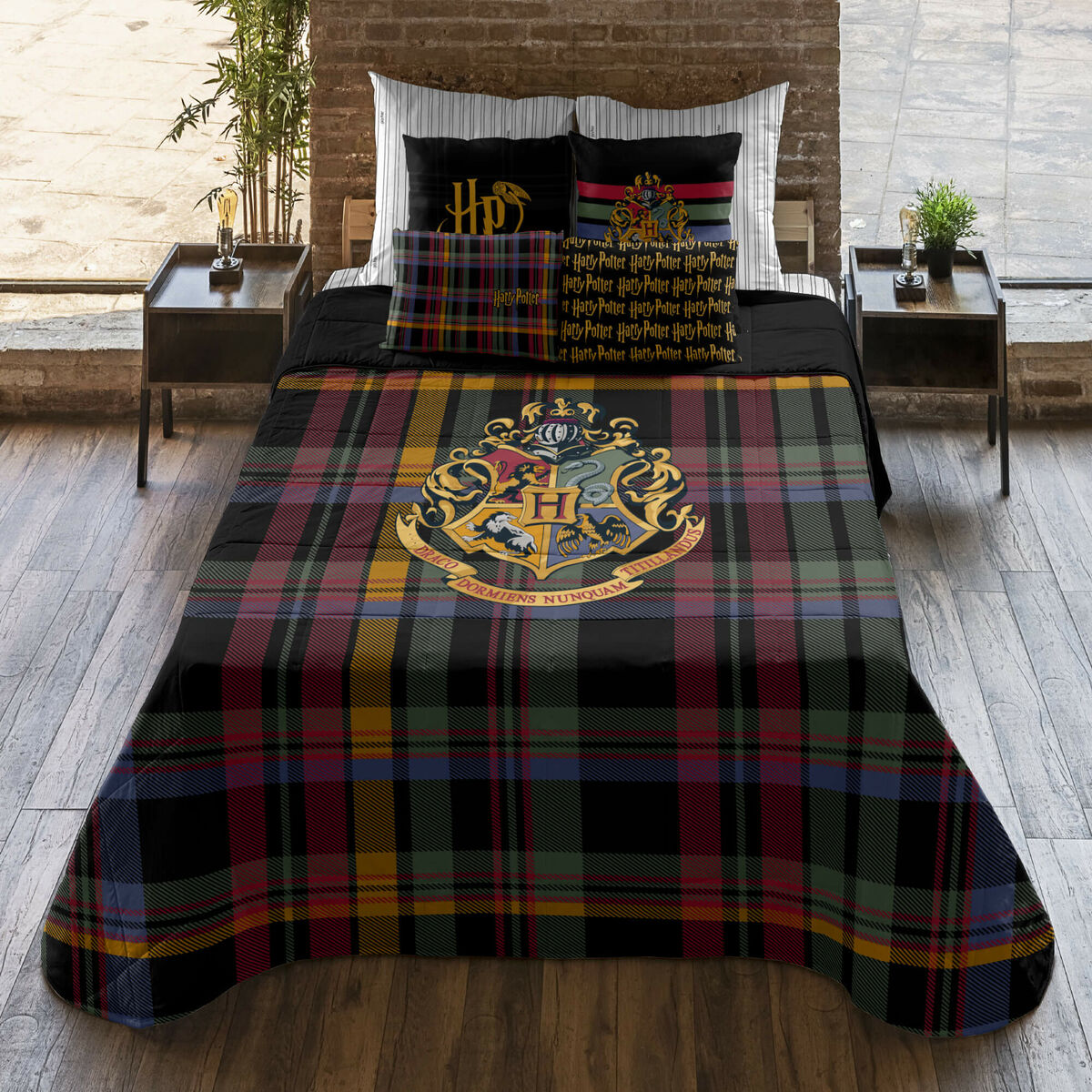 Edredón Harry Potter Classic Hogwarts Multicolor 235 x 4 x 270 cm Cama de 135  Comprati.