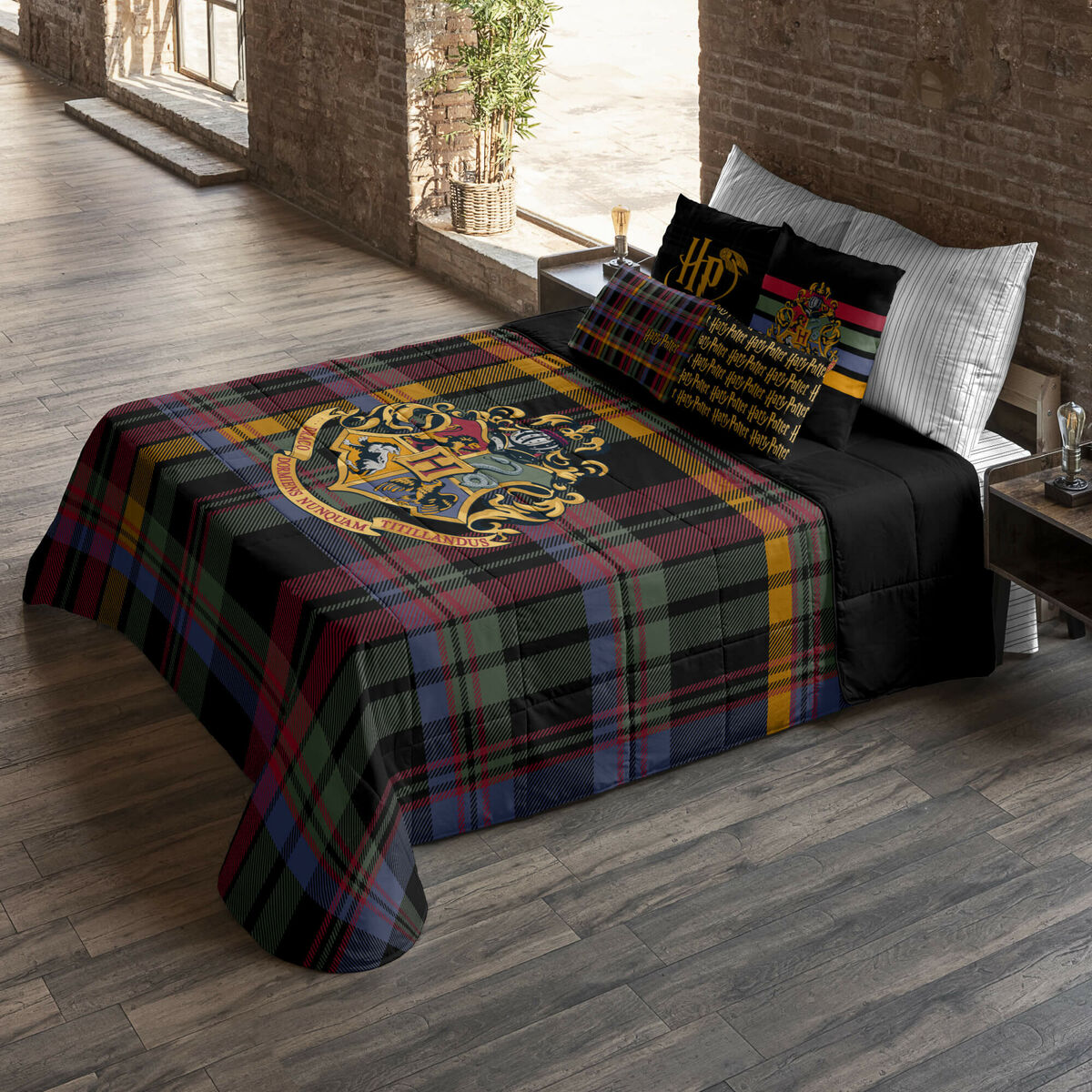 Edredón Harry Potter Classic Hogwarts Multicolor 235 x 4 x 270 cm Cama de 135  Comprati.