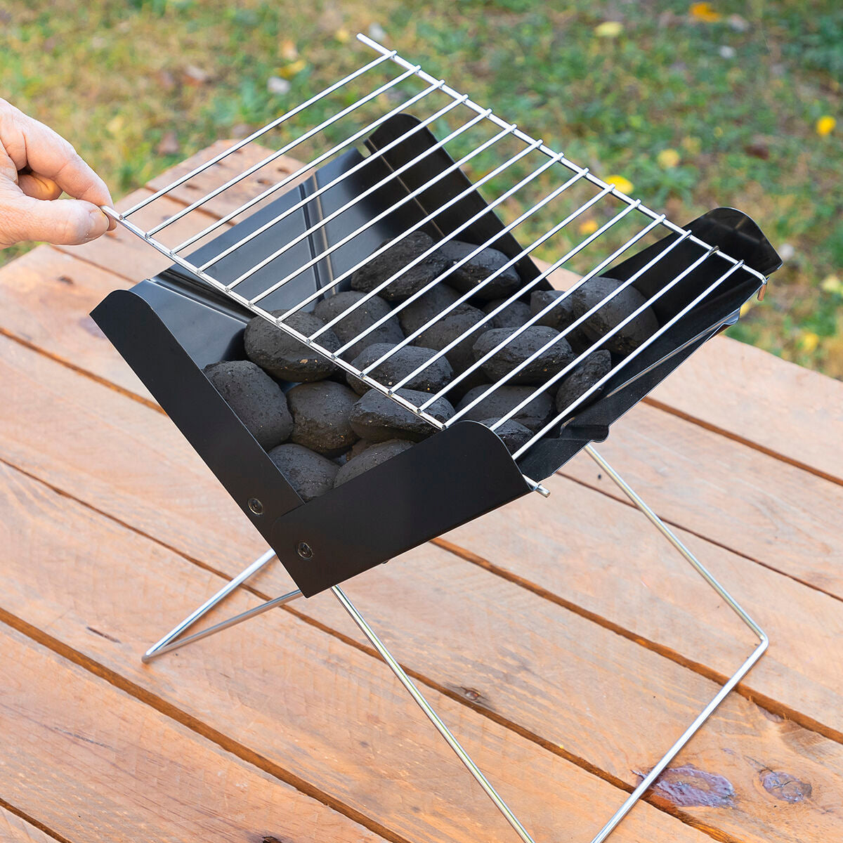 Mini Barbacoa Plegable Portátil para Carbón Foldecue InnovaGoods  Comprati.